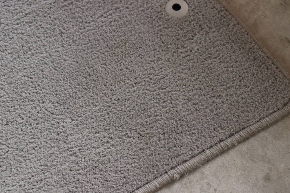 きれいな自動車マット